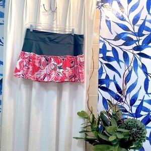 Women’s Jerdog Neon Bloom Polyester and Spandex Scalloped Tennis Skort Size L